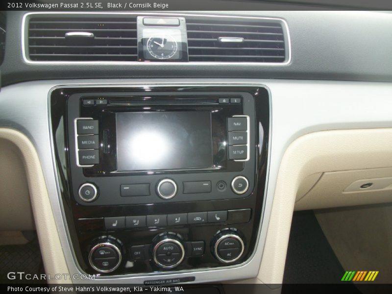 Black / Cornsilk Beige 2012 Volkswagen Passat 2.5L SE