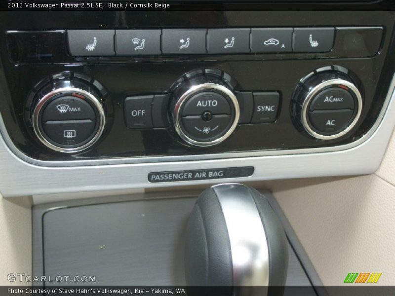 Black / Cornsilk Beige 2012 Volkswagen Passat 2.5L SE