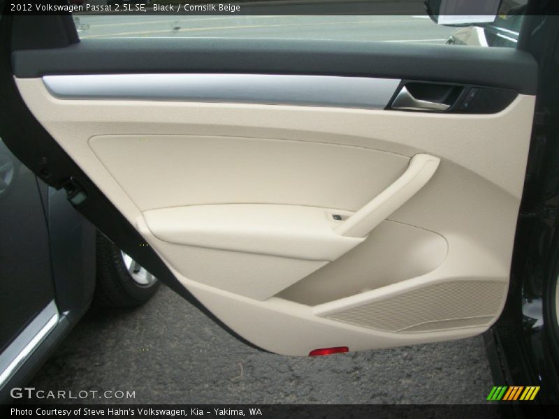 Black / Cornsilk Beige 2012 Volkswagen Passat 2.5L SE