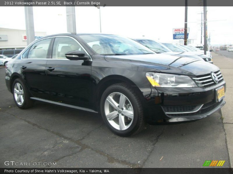 Black / Cornsilk Beige 2012 Volkswagen Passat 2.5L SE