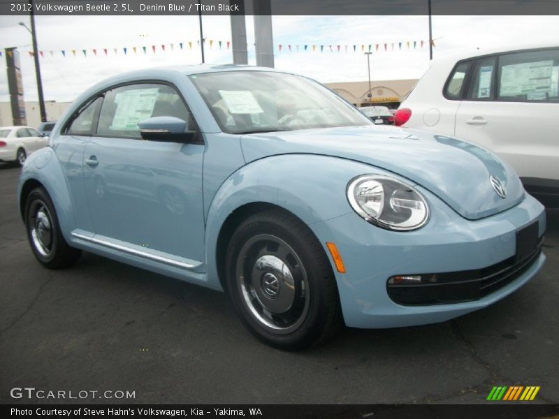 Denim Blue / Titan Black 2012 Volkswagen Beetle 2.5L