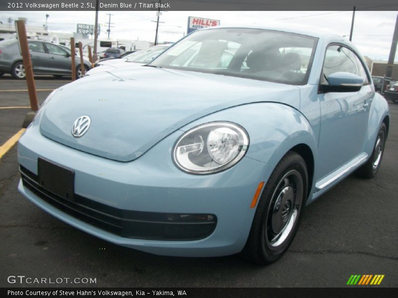 Denim Blue / Titan Black 2012 Volkswagen Beetle 2.5L