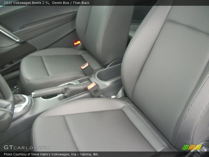 Denim Blue / Titan Black 2012 Volkswagen Beetle 2.5L
