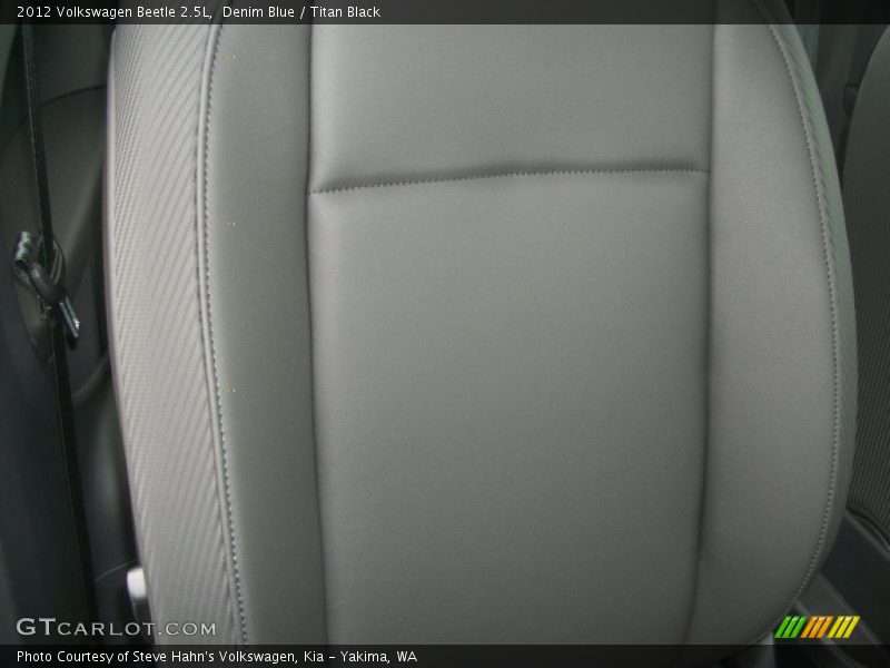 Denim Blue / Titan Black 2012 Volkswagen Beetle 2.5L