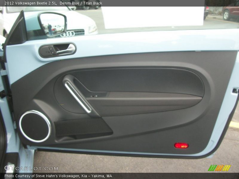 Denim Blue / Titan Black 2012 Volkswagen Beetle 2.5L