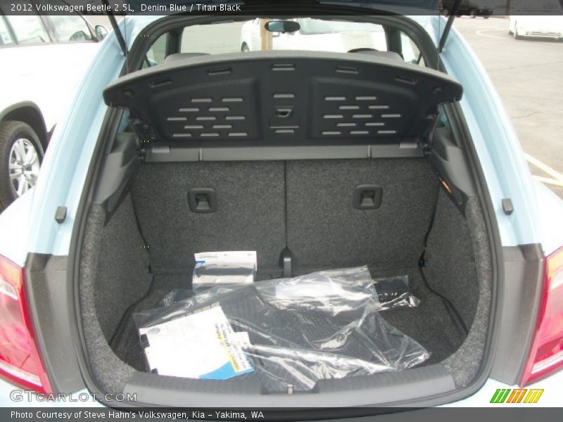 Denim Blue / Titan Black 2012 Volkswagen Beetle 2.5L
