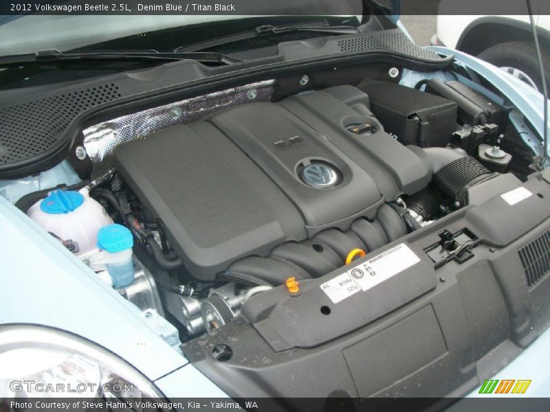Denim Blue / Titan Black 2012 Volkswagen Beetle 2.5L