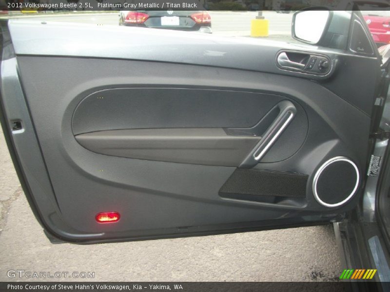 Platinum Gray Metallic / Titan Black 2012 Volkswagen Beetle 2.5L