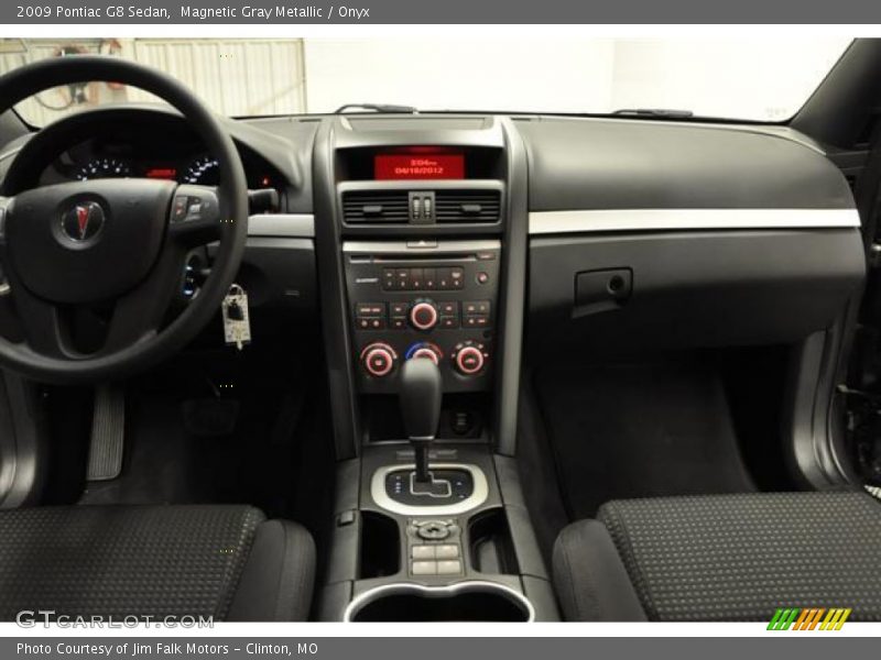 Magnetic Gray Metallic / Onyx 2009 Pontiac G8 Sedan