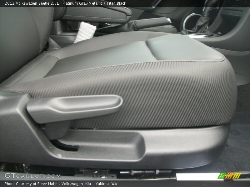 Platinum Gray Metallic / Titan Black 2012 Volkswagen Beetle 2.5L