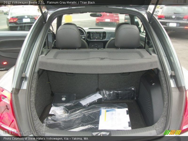 Platinum Gray Metallic / Titan Black 2012 Volkswagen Beetle 2.5L