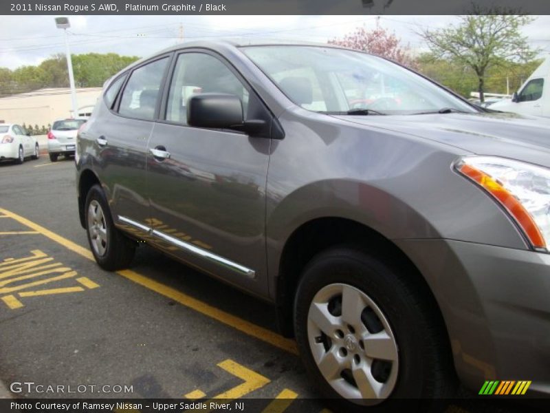 Platinum Graphite / Black 2011 Nissan Rogue S AWD