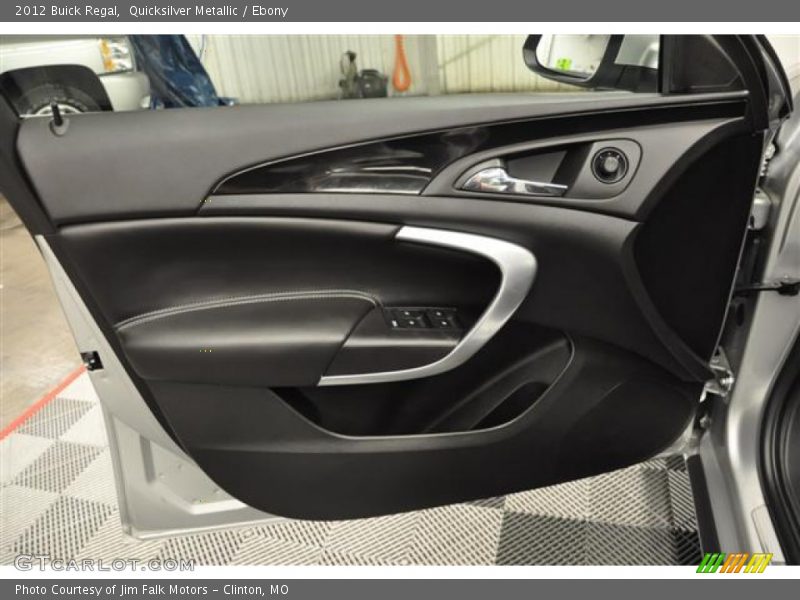 Quicksilver Metallic / Ebony 2012 Buick Regal