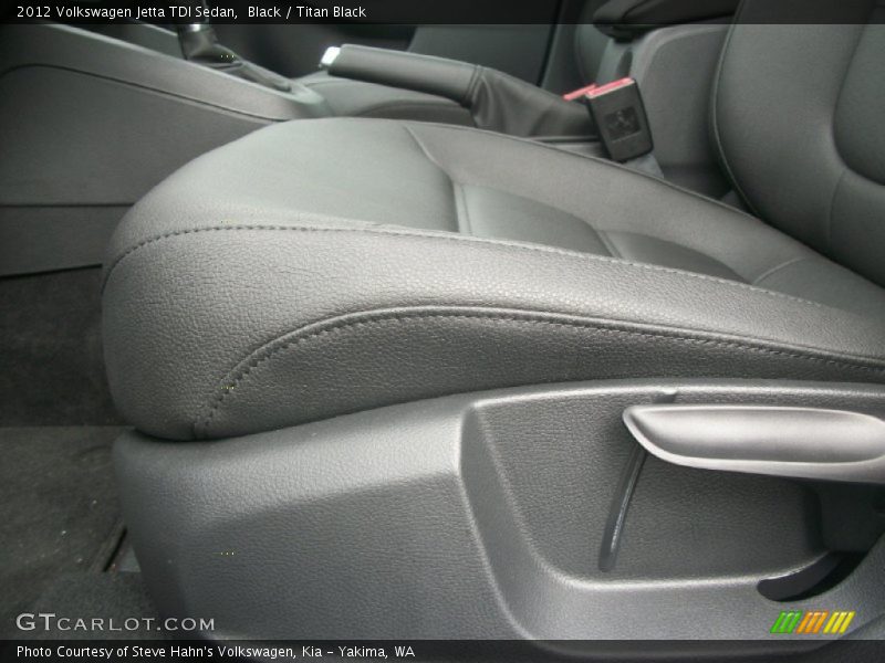 Black / Titan Black 2012 Volkswagen Jetta TDI Sedan