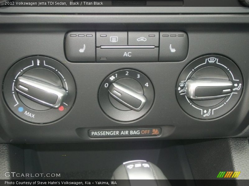 Black / Titan Black 2012 Volkswagen Jetta TDI Sedan