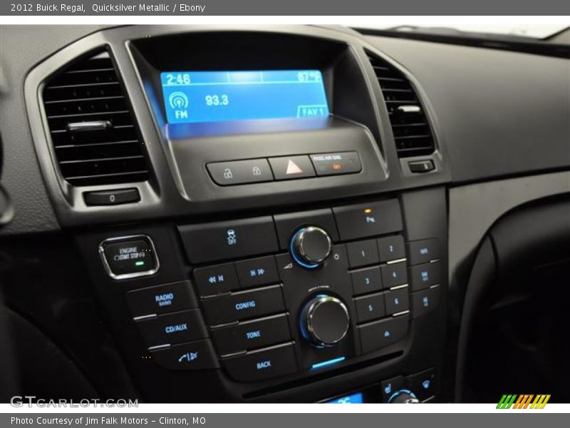 Quicksilver Metallic / Ebony 2012 Buick Regal