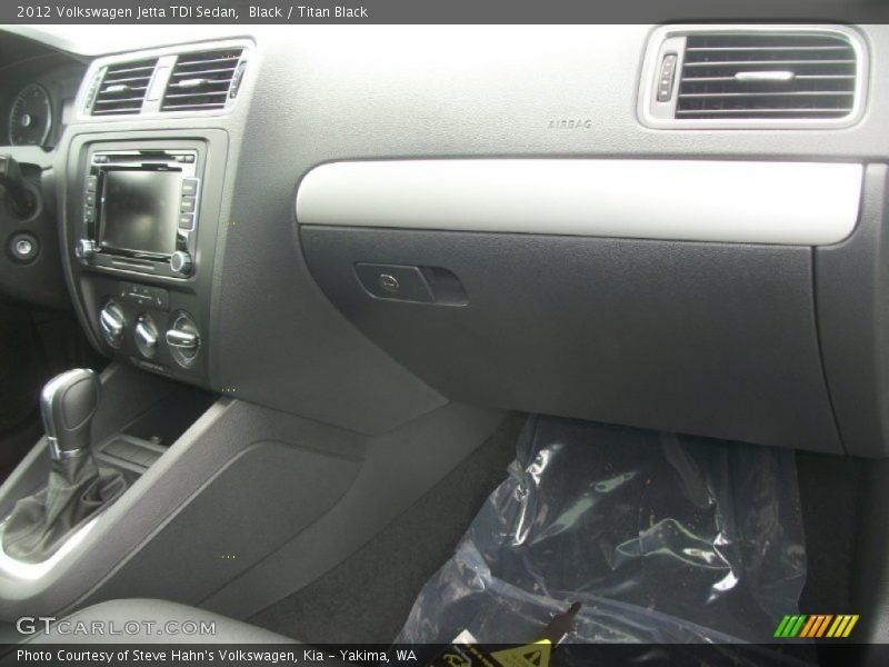Black / Titan Black 2012 Volkswagen Jetta TDI Sedan