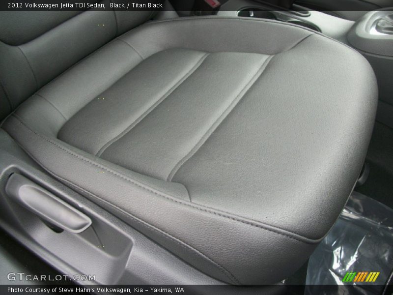 Black / Titan Black 2012 Volkswagen Jetta TDI Sedan
