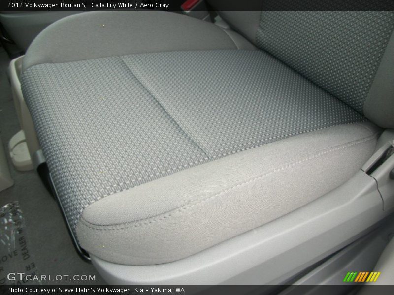 Calla Lily White / Aero Gray 2012 Volkswagen Routan S