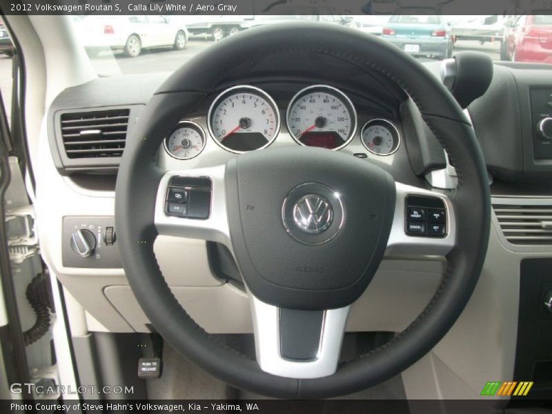 Calla Lily White / Aero Gray 2012 Volkswagen Routan S