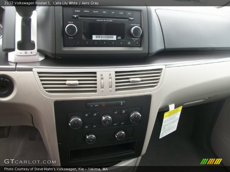 Calla Lily White / Aero Gray 2012 Volkswagen Routan S