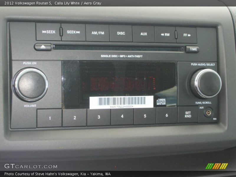 Calla Lily White / Aero Gray 2012 Volkswagen Routan S