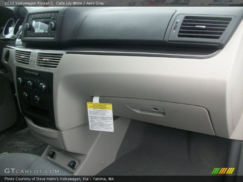 Calla Lily White / Aero Gray 2012 Volkswagen Routan S