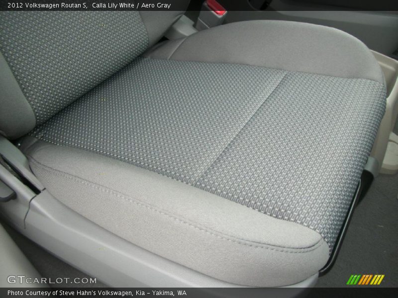 Calla Lily White / Aero Gray 2012 Volkswagen Routan S