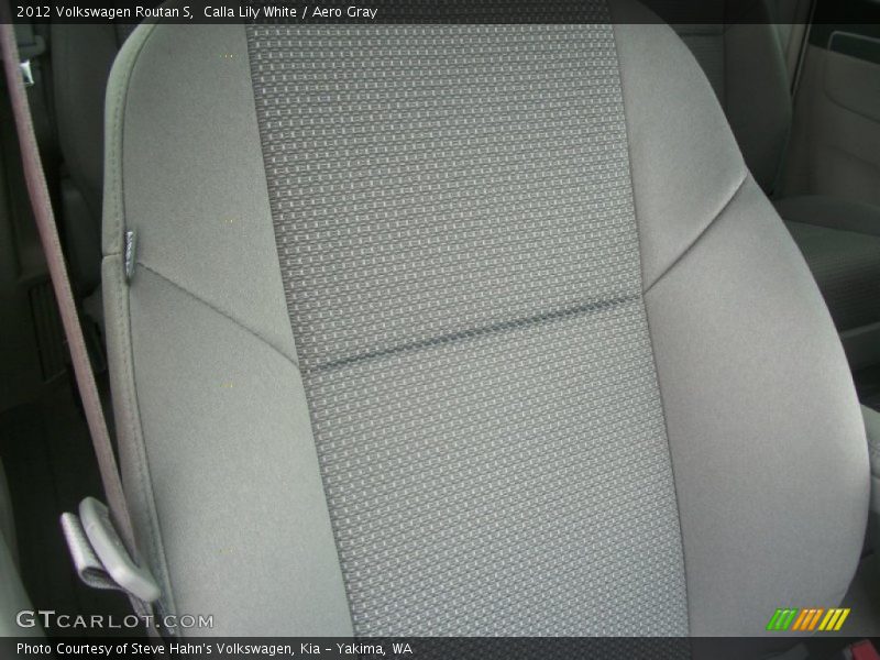 Calla Lily White / Aero Gray 2012 Volkswagen Routan S