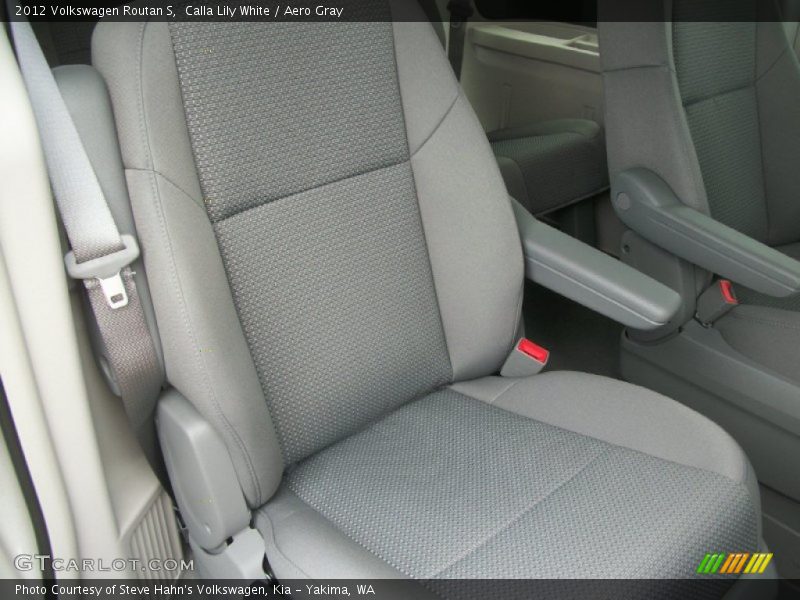 Calla Lily White / Aero Gray 2012 Volkswagen Routan S