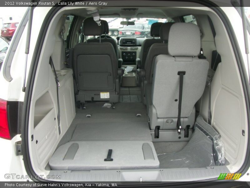 Calla Lily White / Aero Gray 2012 Volkswagen Routan S