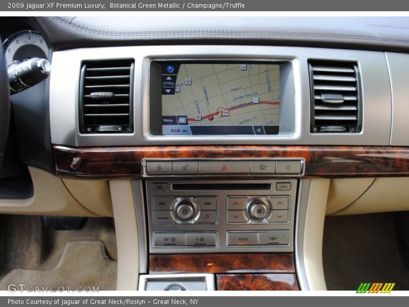 Botanical Green Metallic / Champagne/Truffle 2009 Jaguar XF Premium Luxury