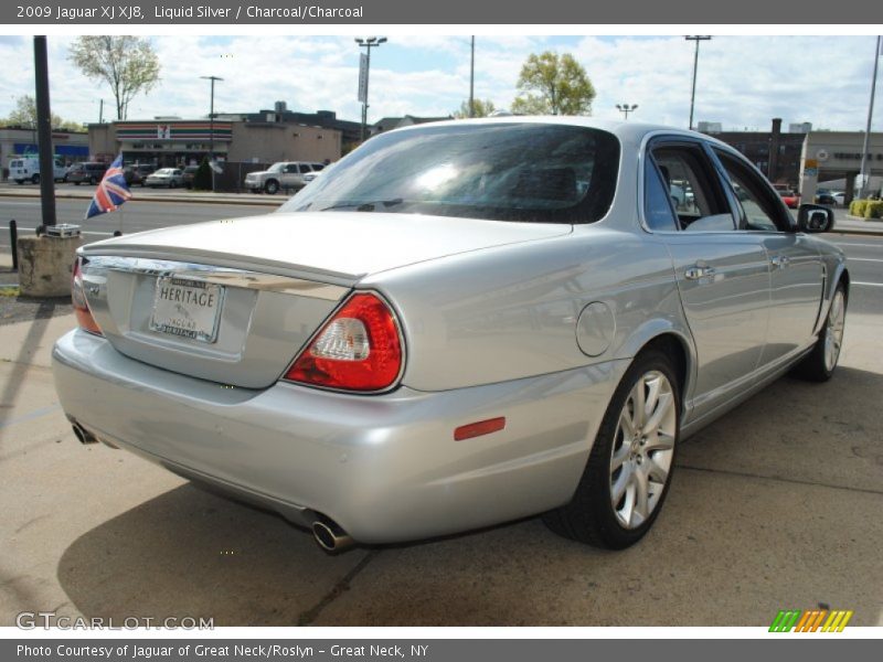Liquid Silver / Charcoal/Charcoal 2009 Jaguar XJ XJ8