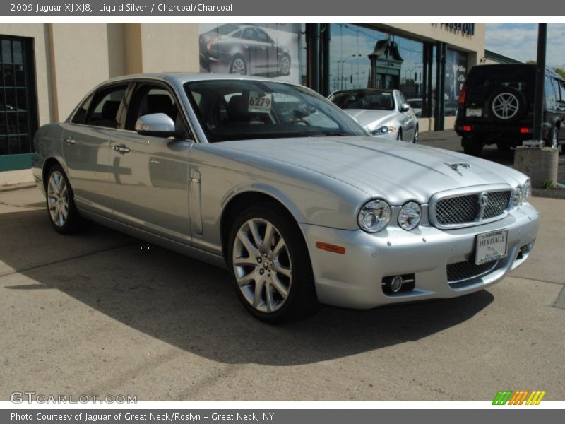 Liquid Silver / Charcoal/Charcoal 2009 Jaguar XJ XJ8