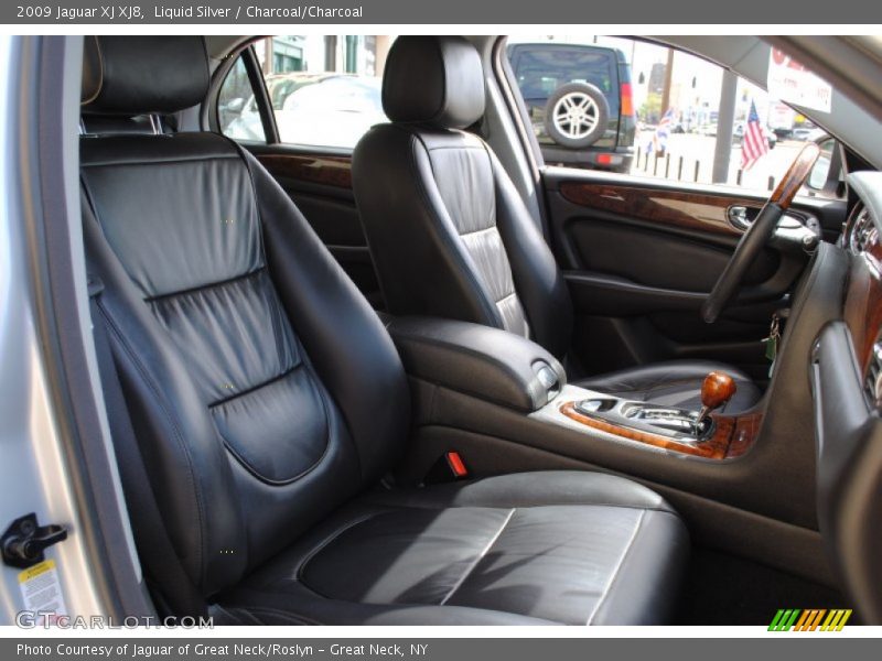 Liquid Silver / Charcoal/Charcoal 2009 Jaguar XJ XJ8