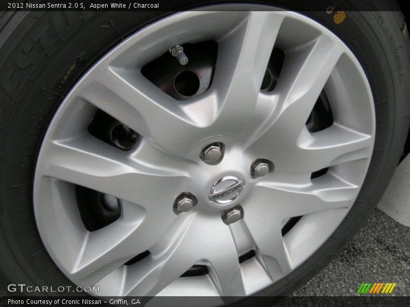 Aspen White / Charcoal 2012 Nissan Sentra 2.0 S