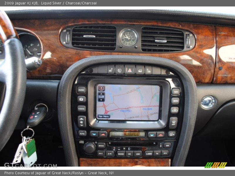 Liquid Silver / Charcoal/Charcoal 2009 Jaguar XJ XJ8