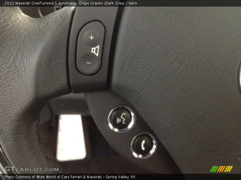 Controls of 2012 GranTurismo S Automatic