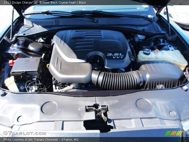 Brilliant Black Crystal Pearl / Black 2011 Dodge Charger SE