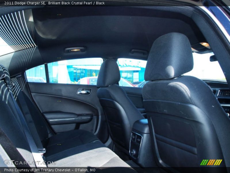 Brilliant Black Crystal Pearl / Black 2011 Dodge Charger SE