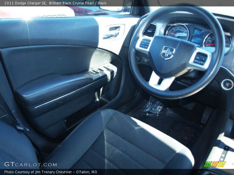 Brilliant Black Crystal Pearl / Black 2011 Dodge Charger SE