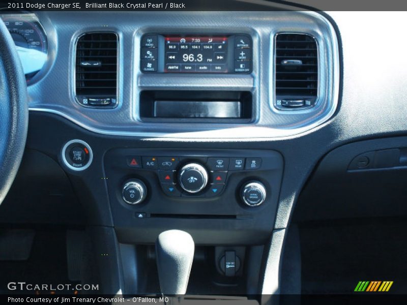 Brilliant Black Crystal Pearl / Black 2011 Dodge Charger SE