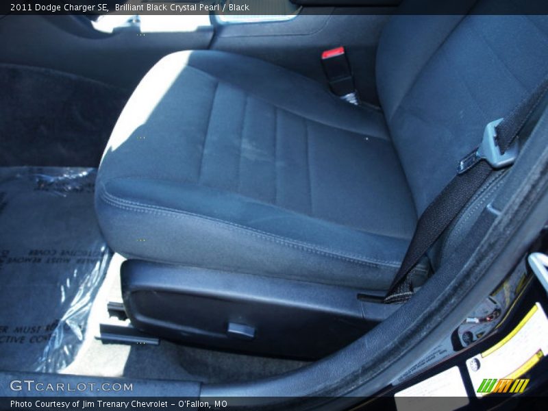 Brilliant Black Crystal Pearl / Black 2011 Dodge Charger SE