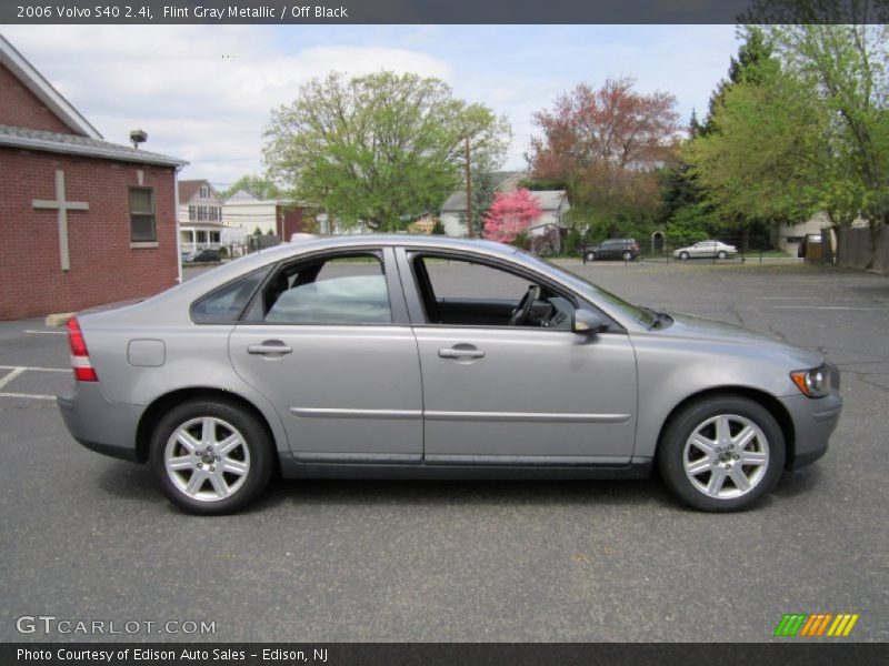 Flint Gray Metallic / Off Black 2006 Volvo S40 2.4i