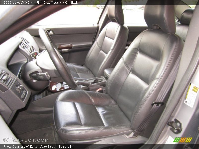 Flint Gray Metallic / Off Black 2006 Volvo S40 2.4i