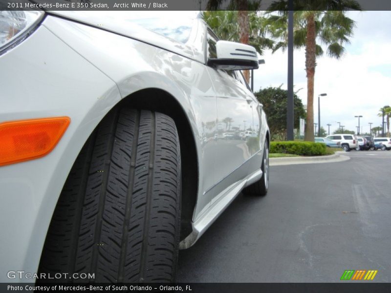 Arctic White / Black 2011 Mercedes-Benz E 350 Sedan