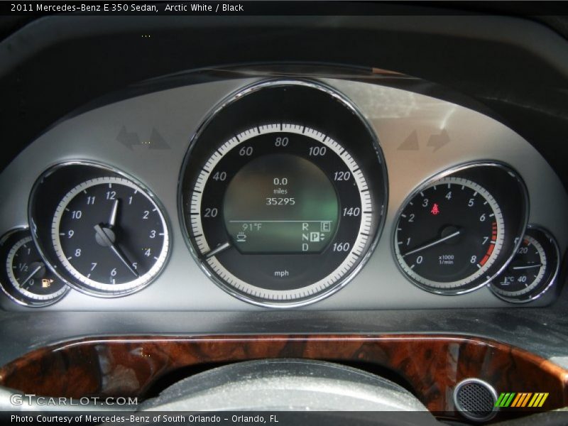 Arctic White / Black 2011 Mercedes-Benz E 350 Sedan
