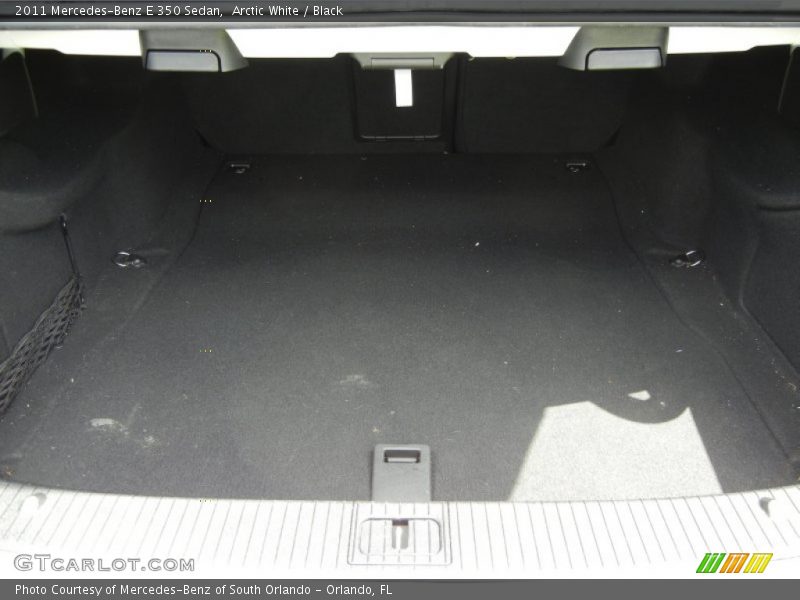 Arctic White / Black 2011 Mercedes-Benz E 350 Sedan