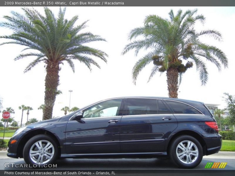 Capri Blue Metallic / Macadamia 2009 Mercedes-Benz R 350 4Matic