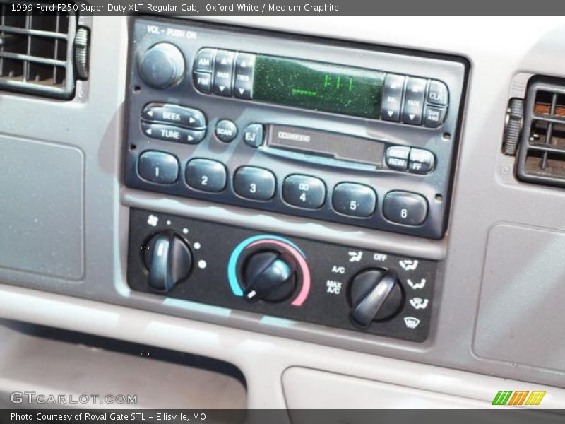 Audio System of 1999 F250 Super Duty XLT Regular Cab